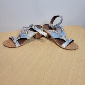 Donald j pliner size 7m ellee snakeskin print ankle strap sandals